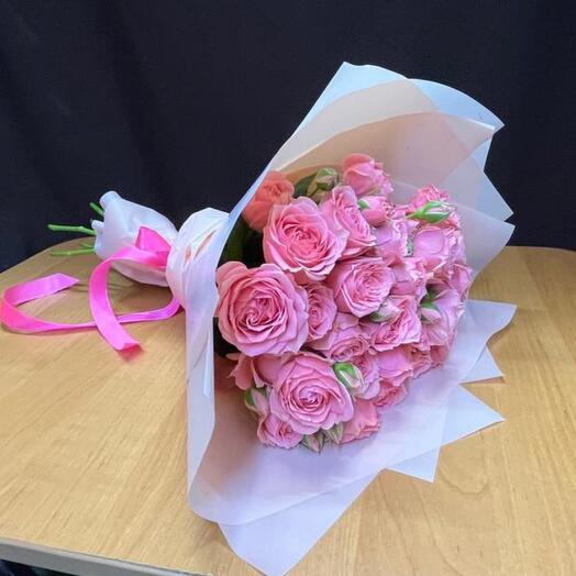 Monobucket of bush roses by space dimension