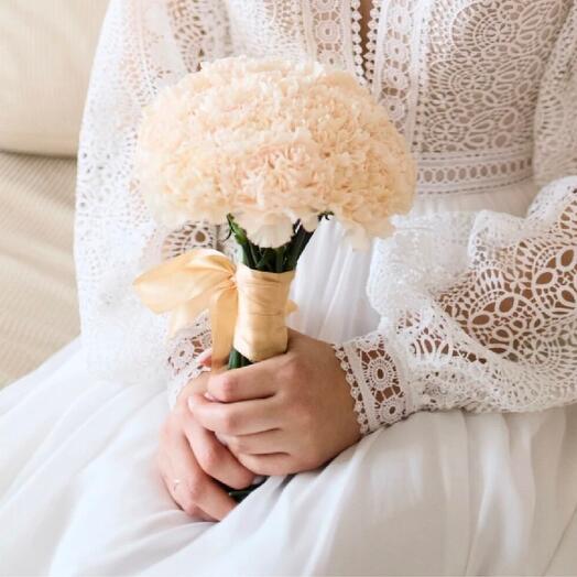 Букет невесты из нежных диантусов сорта Брют WB001