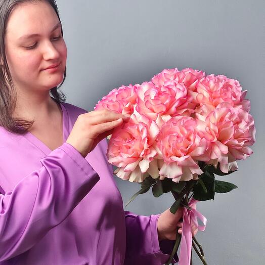 Фреш монобукет из 7 французских розовых роз