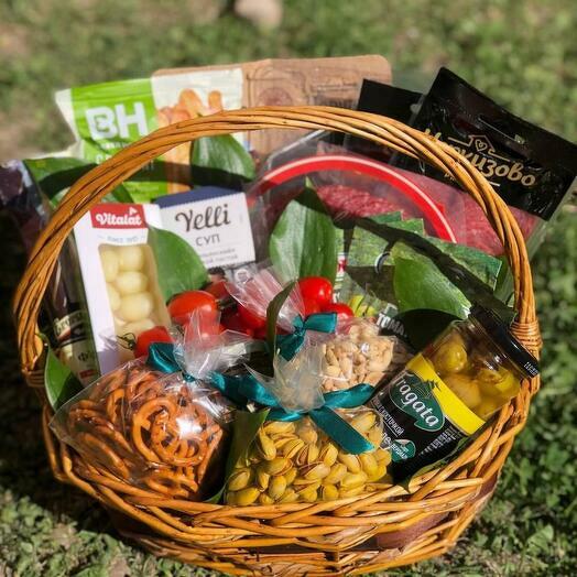 Подарочная Корзина с продуктами "Итальянская история"