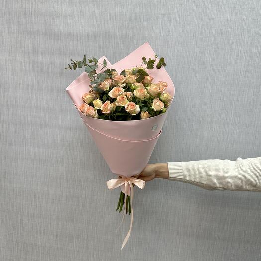 Букет из 5 кустовых роз