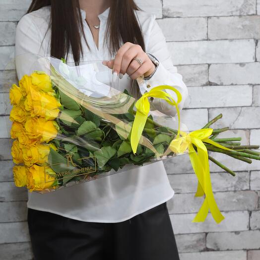 Fashionable Yellow Roses