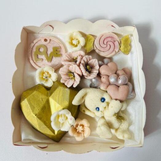 Коробка с зайкой