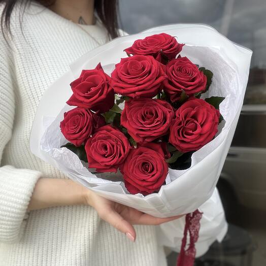 Красные розы 9шт