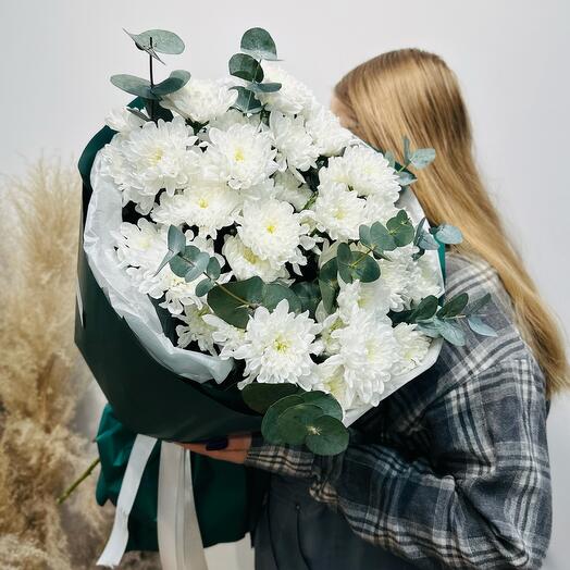 Букет ароматный эвкалипт и кустовая хризантема (02010252)