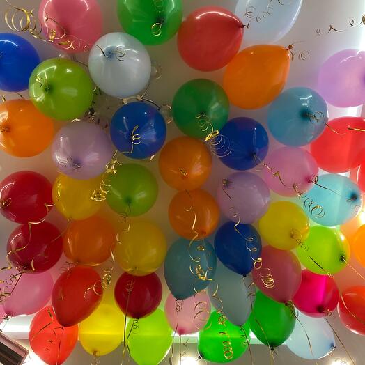 50 шаров под потолок на Выпускной