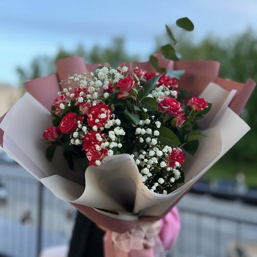 Букетик с розами фаер
