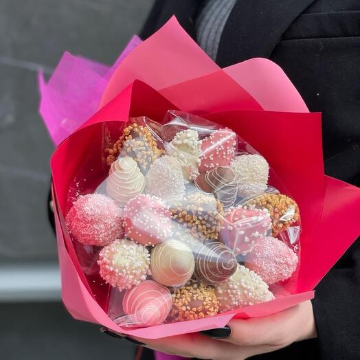 Букет клубника в шоколаде 19 ягод