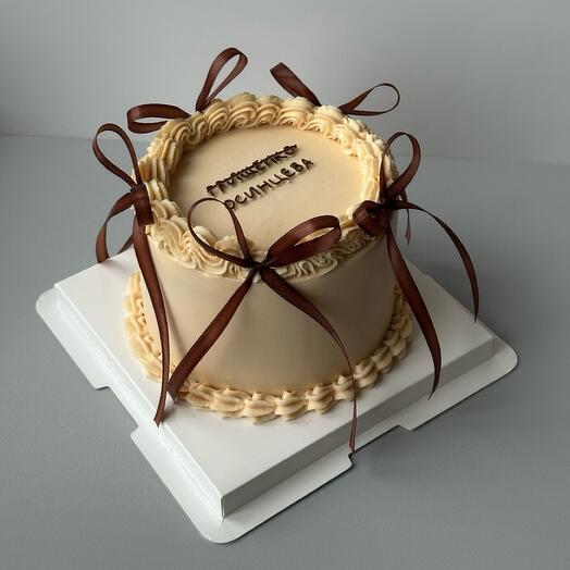 Торт ламбет с надписью с бантиками на девичник на день рождения