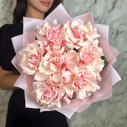 Классический букет из розовых французских роз 💕