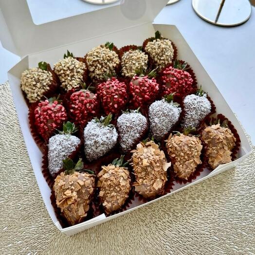 Клубника в шоколаде «Вкус мечты», 16-20 ягод