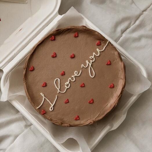 Бенто торт цвета шоколад i love you с сердечками
