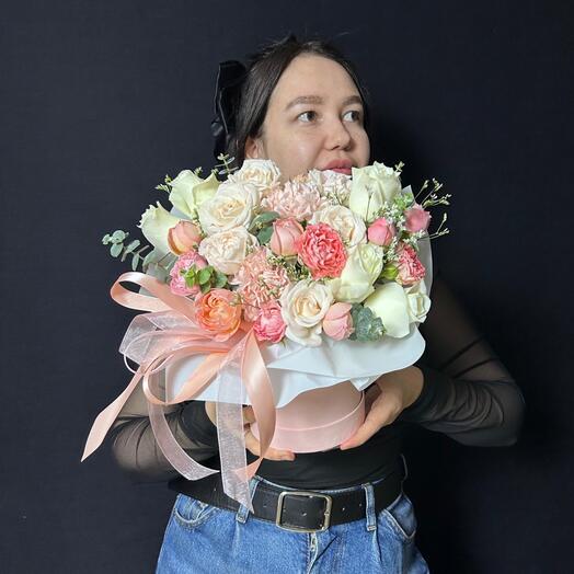 Цветы в коробке «романтичное лето»