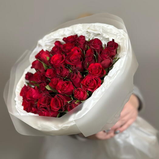 Букет из 35 красных роз Кения