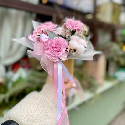 Pink fresh flowers 🌸