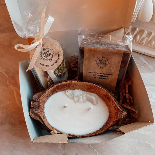 Набор со свечей в скорлупе