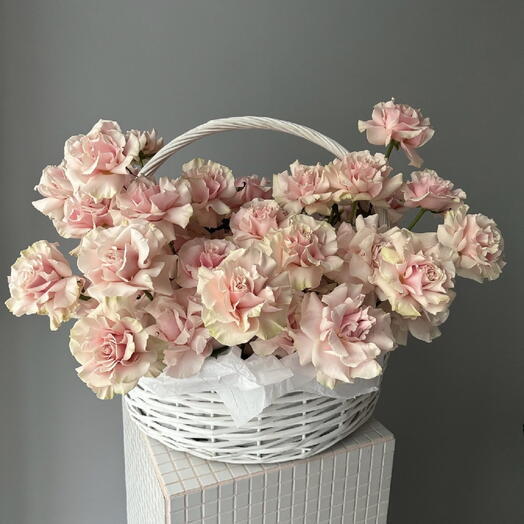 ️️️🌸🌸🌸 Цветы в корзине из 25 французских роз