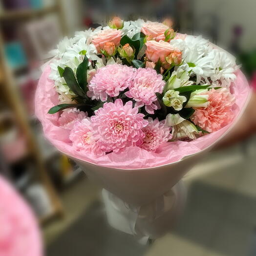 Сборный букет в бело-розовых оттенках💕