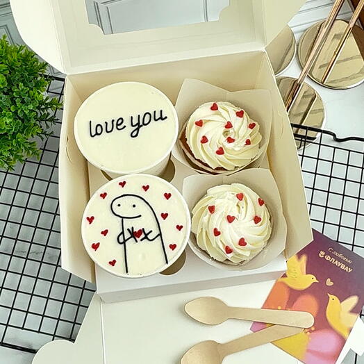 Набор торт в стакане на 14 февраля cake to go с капкейками