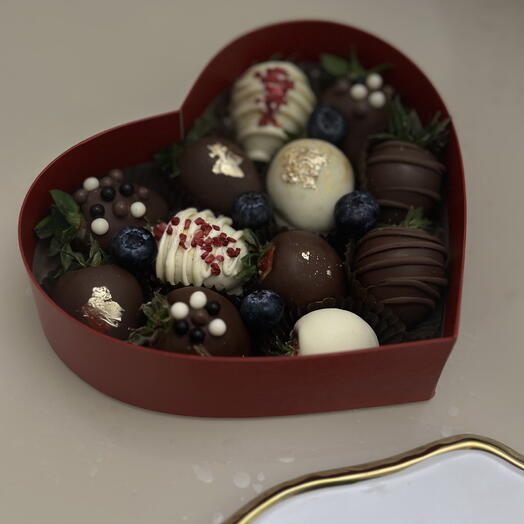 Клубника в шоколаде «Chocolate night»