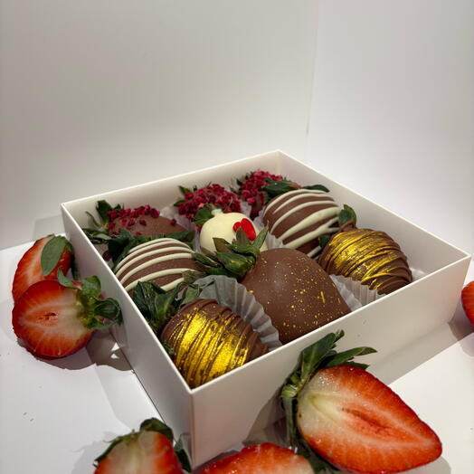 Клубника в шоколаде 9шт strawberry