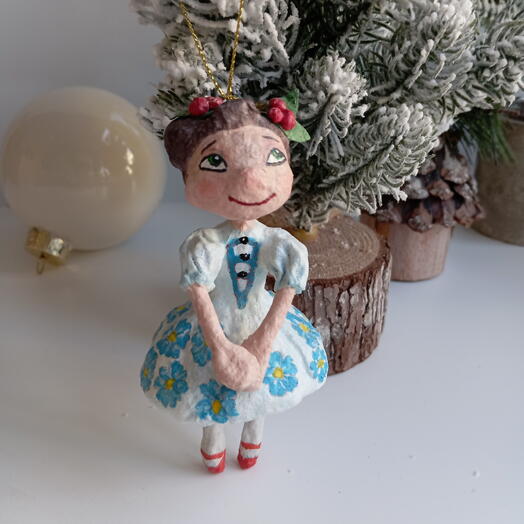 Ватная игрушка" Девчушка"