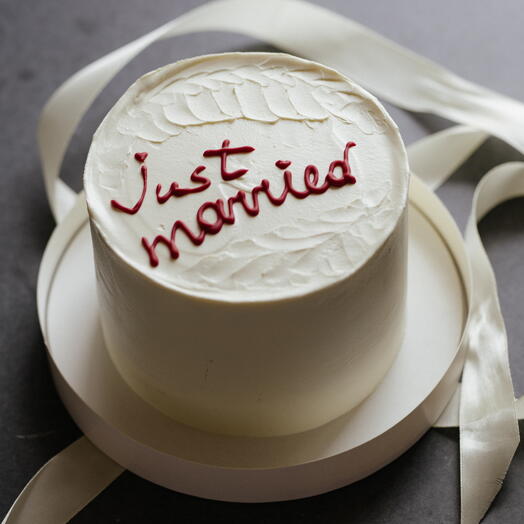Торт just married