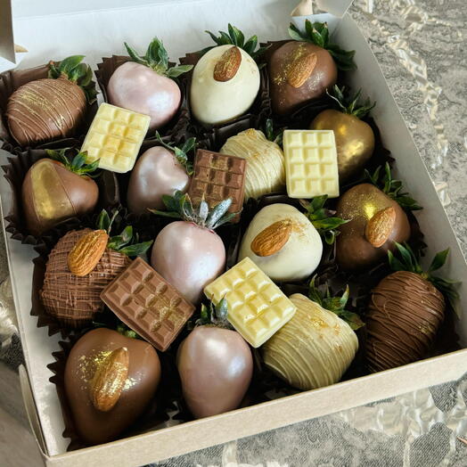 Клубника в шоколаде «16🍓»