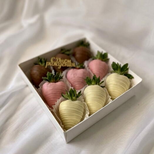 Клубника в шоколаде «С Днем Рождения» 🍫