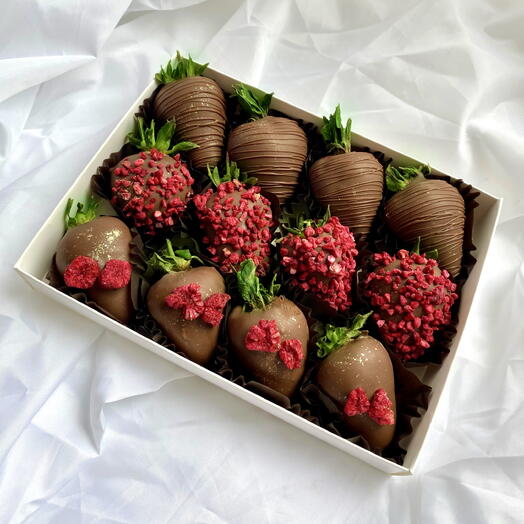 Клубника в шоколаде Callebaut 12 штук
