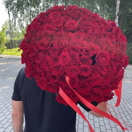 Букет из 101 красной розы