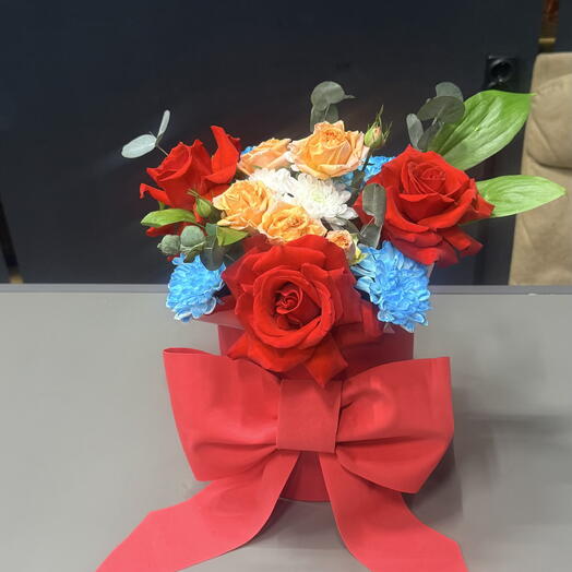 Цветы в коробке (авторский)🌹