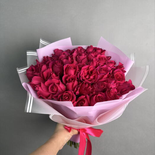 Малиновые розы 43 шт