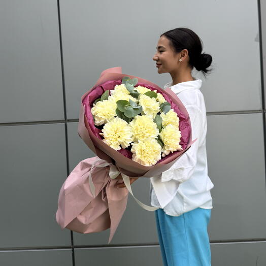 «Лимонное настроение: монобукет из стойких диантусов» 🌼💐