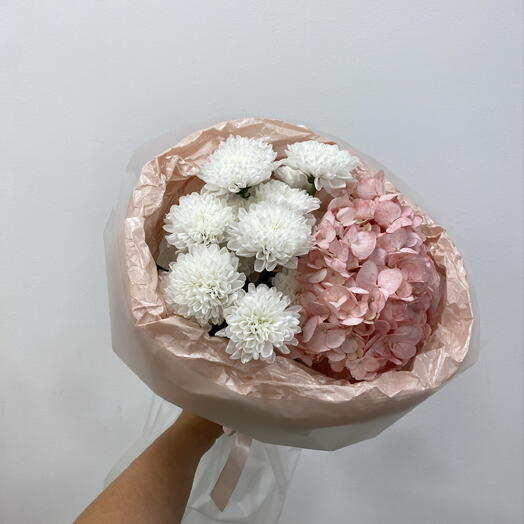 Воздушный букет из хризантем и гортензии🌸