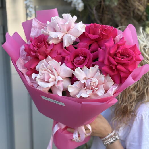 🌸Вау🌸 малиновые розы и нежно розовые французские розы 7 шт