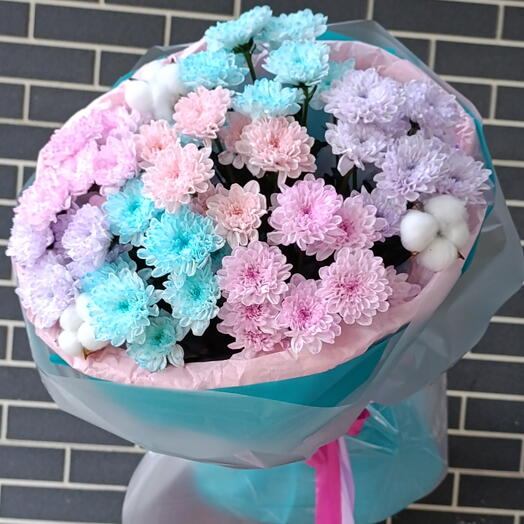Зефирный букет пастельных хризантем с хлопком 🩷🩵💜