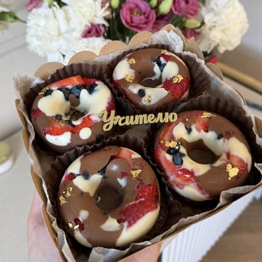 Berry Donuts 🍩 - 4 ягодных пончика Учителю к 1 сентября