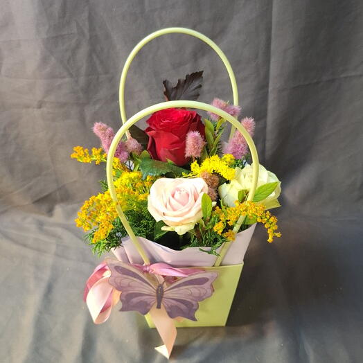 Сумочка с розами и солидаго 💐