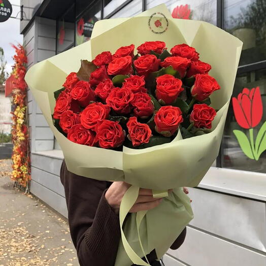 Букет "25 алых кружевных роз 40 см"