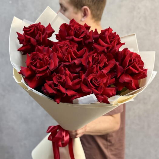 Роза бордовая 9 штук