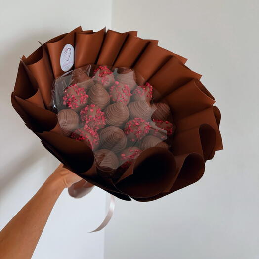 Клубника в шоколаде, букет «Браун», 19 ягод