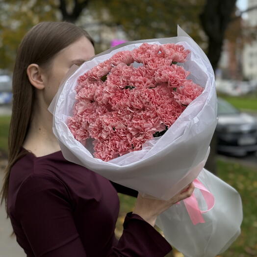 🌙 «Свидание при луне: монобукет из розовых диантусов» 🌸в матовой стильной упаковке 💐