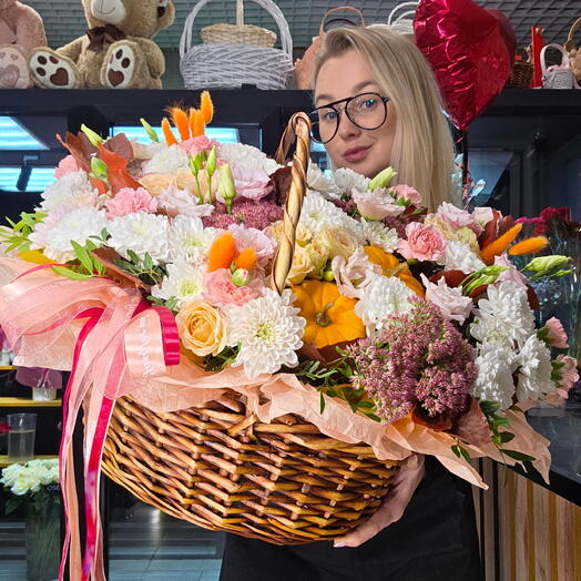 ХИТ сезона 🍂 Осенняя корзина цветов 🍁🤍🌸
Композиция с тыквами 🧡