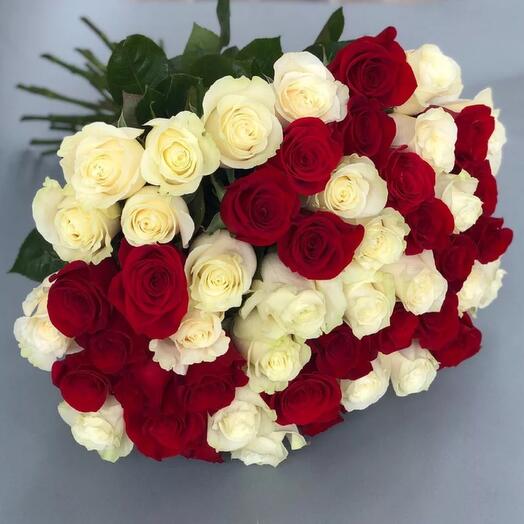 Микс из 51 розы 70 см