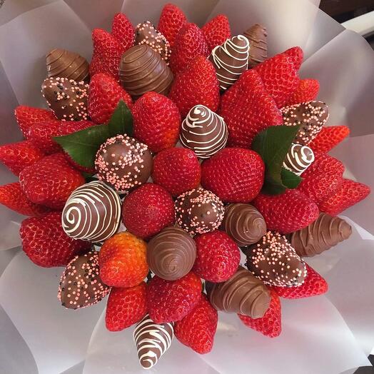 Клубничный букет «Бон Бон»