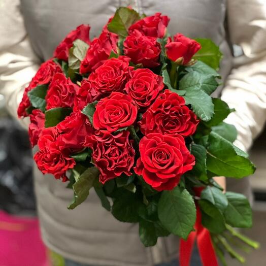 Bouquet of 19 roses eltoro 🌹