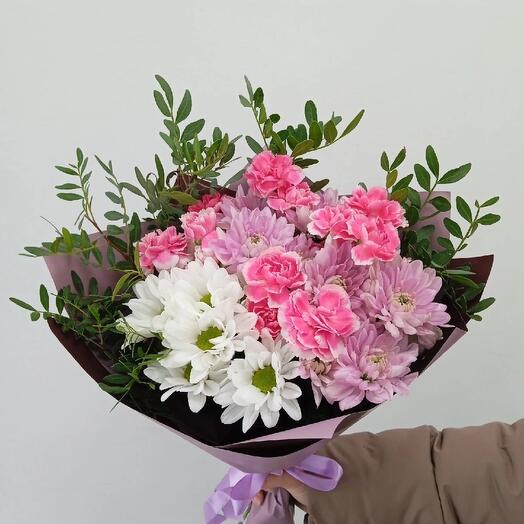 Bouquet of chrysanthemums chamomile and carnation bush