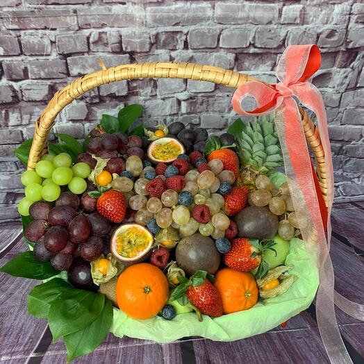 Корзина с фруктами «Вкус радости»