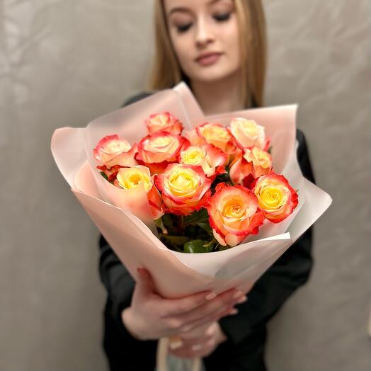 Букет из 11 Эквадорских роз Кабаре
